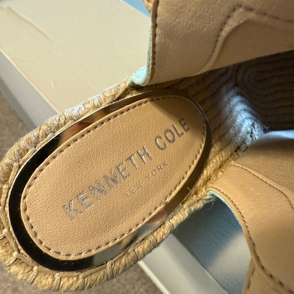Kenneth Cole Suede Wedge Espadrille NWOT - Picture 8 of 10